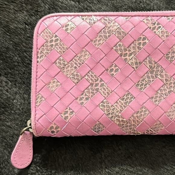 Authentic Bottega Veneta Full Zip Long Multicolor Leather Wallet W/ Card - Picture 4 of 6